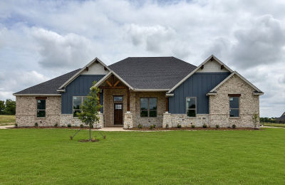 2561 Posey Ln Waxahachie, TX 75167