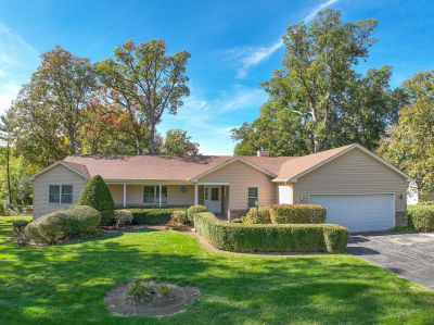 2S724 Oakwood Ter Elburn, IL 60119