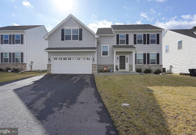 110 Petrelia Dr Honey Brook, PA 19344