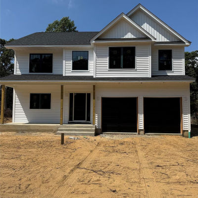 106 Schoolhouse Rd East Islip, NY 11730