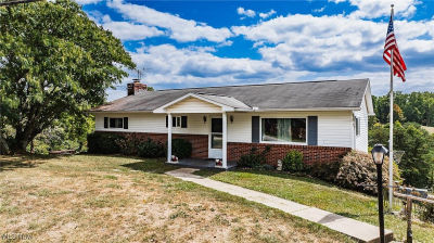 780 McGill Rd Belpre, OH 45784