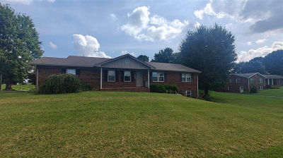 481 Violet St Horse Cave, KY 42749