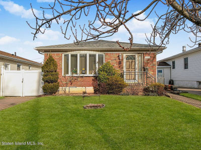 1355 Arden Ave Staten Island, NY 10312
