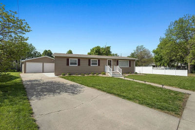 915 3rd St Columbus, NE 68601