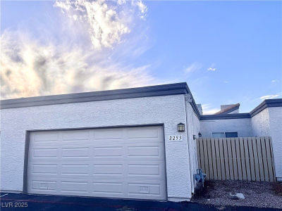 2253 High Dunes Ln Laughlin, NV 89029