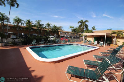 450 SE 7th St APT 244 Dania Beach, FL 33004