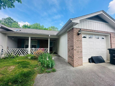 1974 Locarno Dr Knoxville, TN 37914