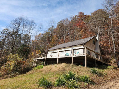 7300 Snake Hollow Rd Sneedville, TN 37869