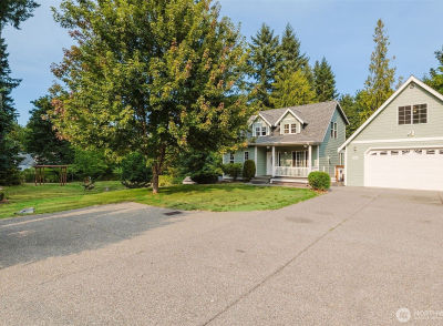 3193 Woods Rd E Pt Orchard, WA 98366