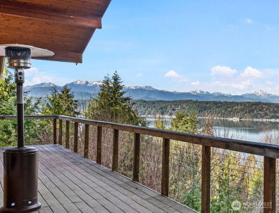 341 E Olympic Vista Dr Union, WA 98592