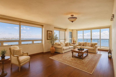 1541 Brickell Ave APT C2705 Miami, FL 33129