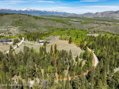 3625 W Highland Trl Wilson, WY 83014