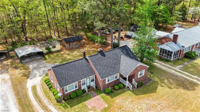 26502 Pine Hvn Courtland, VA 23837