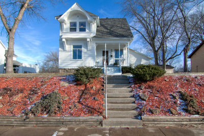 246 N Eau Claire St, Mondovi, Wisconsin, USA