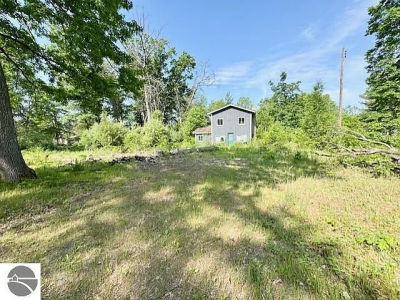 4629 Filter Rd Harrison, MI 48625