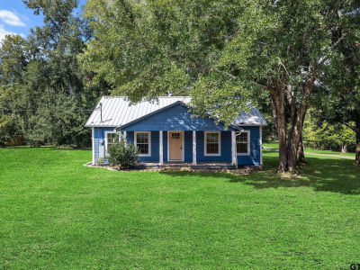 607 E Duval St Troup, TX 75789