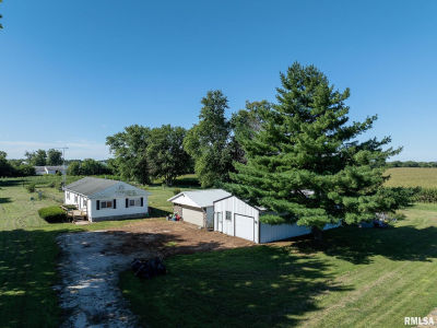 1868 Cemetery St Yates City, IL 61572