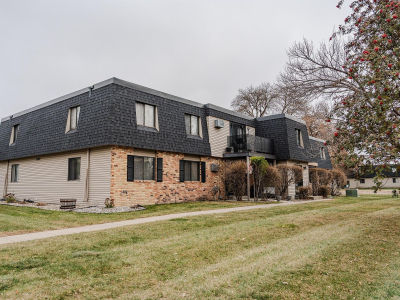 2402 N Flickertail Dr S APT 1 Fargo, ND 58103