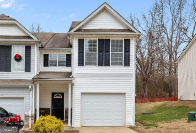 4922 Vireo Dr Flowery Branch, GA 30542