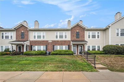 11613 Tomahawk Creek Pkwy APT E Leawood, KS 66211