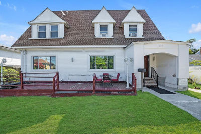 11-34 Bay 27 St Far Rockaway, NY 11691