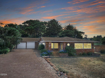 4711 SW Pacific Coast Hwy Waldport, OR 97394