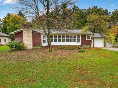 633 S Cambridge St Wautoma, WI 54982