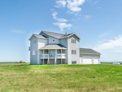 2572 Windsor Pl N Mandan, ND 58554