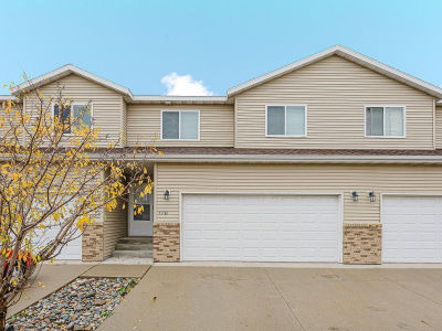 4281 Estate Dr S Fargo, ND 58104