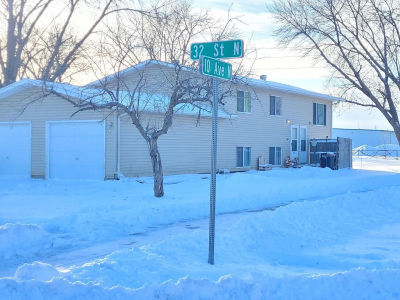 3202-3204 10th Ave N Fargo, ND 58102