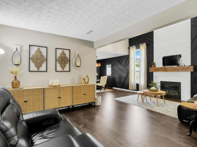 2157 Hierarch Ct Grove City, OH 43123