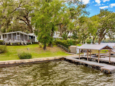 3842 Edgewater Dr Tallahassee, FL 32310