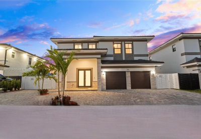 14841 SW 39th Ter Miami, FL 33185