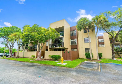 10875 SW 112th Ave APT 218 Miami, FL 33176