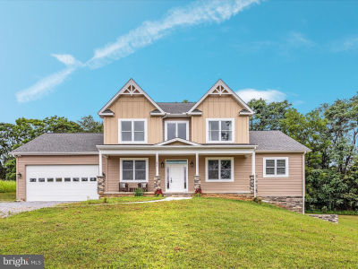21 Nimitz Ln Hedgesville, WV 25427
