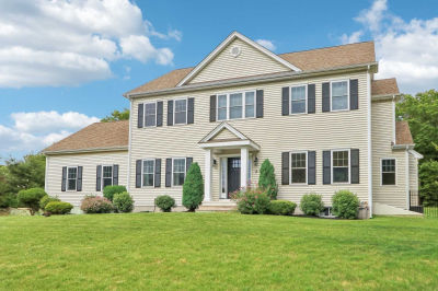 8 Summit Circle, Wrentham, MA, USA