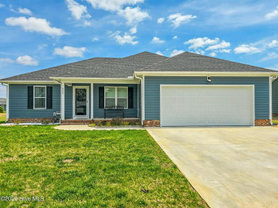 206 Compass Dr Elizabeth City, NC 27909