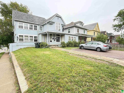 1724 Douglas St Sioux City, IA 51105