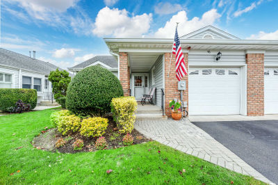 46 Primrose Lane, North Babylon, NY, USA