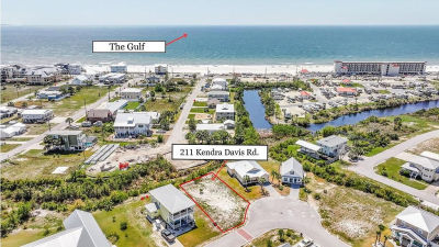 211 Kendra Davis Blvd Mexico Beach, FL 32456