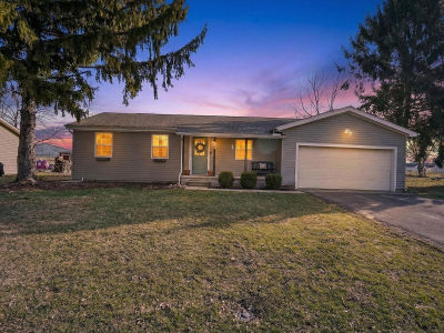 242 Jacqueline Dr London, OH 43140