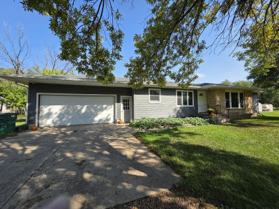 230 Nebraska St W Carthage, SD 57323