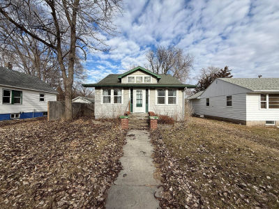 197 6th St NE Huron, SD 57350