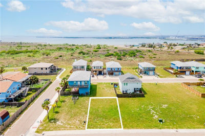 253 Port Arthur St Port Aransas, TX 78373