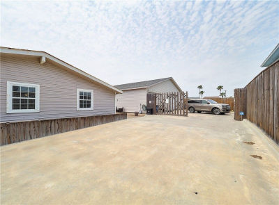 419 E Cotter Ave Port Aransas, TX 78373