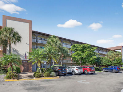 3203 Portofino Point APT L4 Coconut Creek, FL 33066