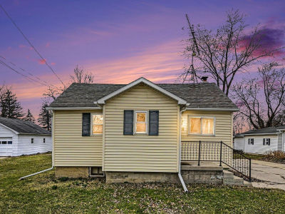 528 S Main St Fowler, MI 48835