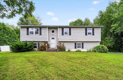 226 Knoth Rd Shawangunk, NY 12589