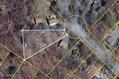 17 Wildwood Ct W Lake Ariel, PA 18436