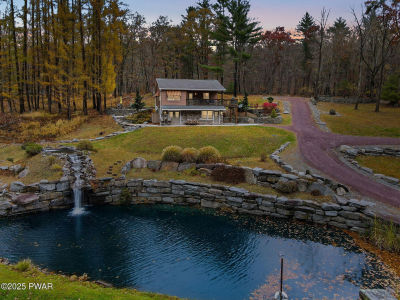 511 Towpath Rd Hawley, PA 18428